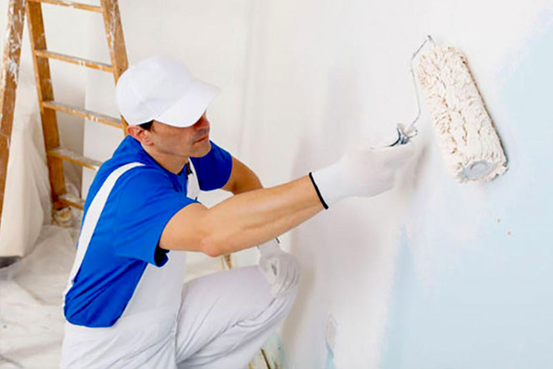 PÉRIOCHERÉNOV 06 : artisan charpentier couvreur peintre dans les Alpes-Maritimes (06) et le Var (83) . Rénovation charpente, traitement des bois de charpente, travaux de couverture, dépannage fuite toiture, étanchéité toit plat terrasse, zinguerie,nettoyage, démoussage  et peinture hydrofuge toiture, ravalement peinture façade et intérieur