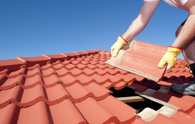 Couverture et Étanchéité toit plat terrass -  PÉRIOCHERÉNOV 06 : Couvreur dans les Alpes-Maritimes (06) et le Var (83) : Couverture et faîtage en neuf et en rénovation. Dépannage urgent de fuite sur toiture. Étanchéité toit plat terrasse